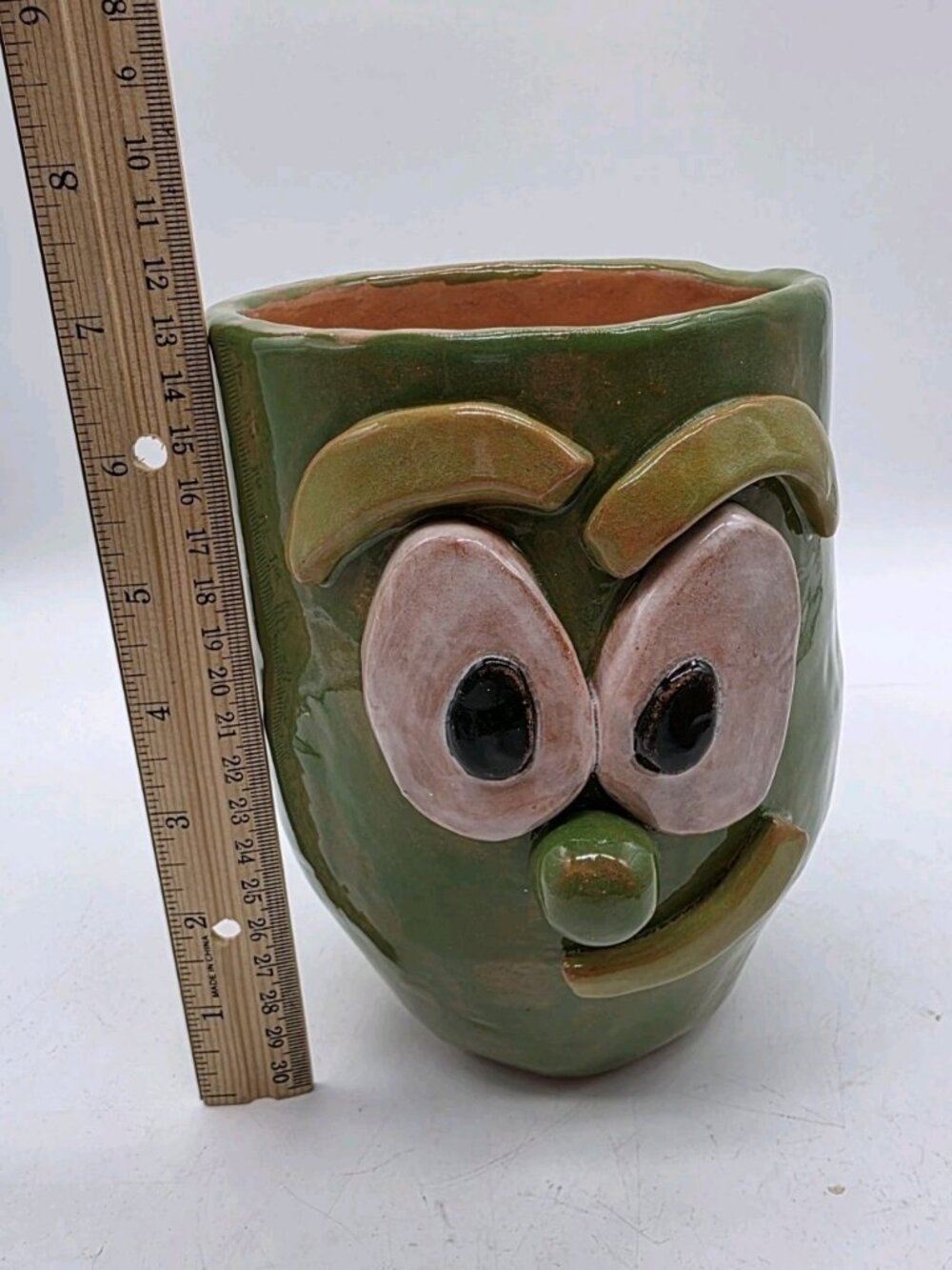 Art Pottery Green 3D Face Planter Pot Gumby Veggie Tales Whimsical Signed DA - Picture 9 of 11